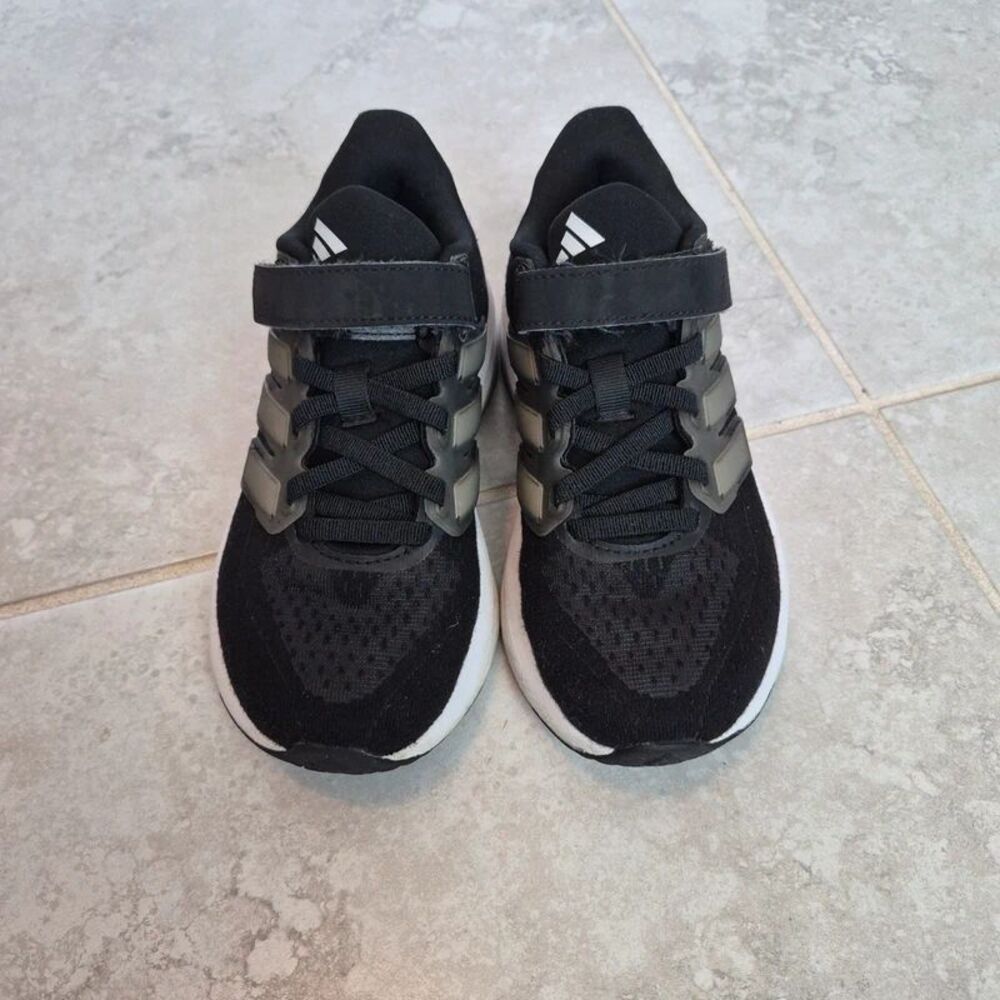 Boys Adidas Sneakers Size 12k